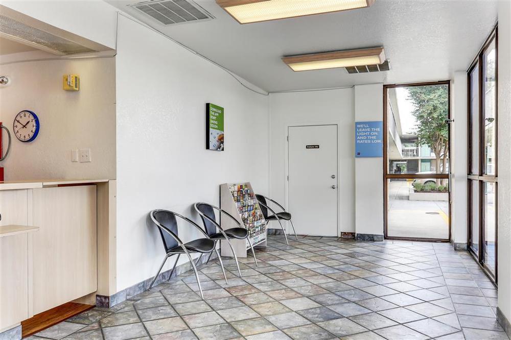 Motel 6-North Palm Springs, Ca - North Интерьер фото