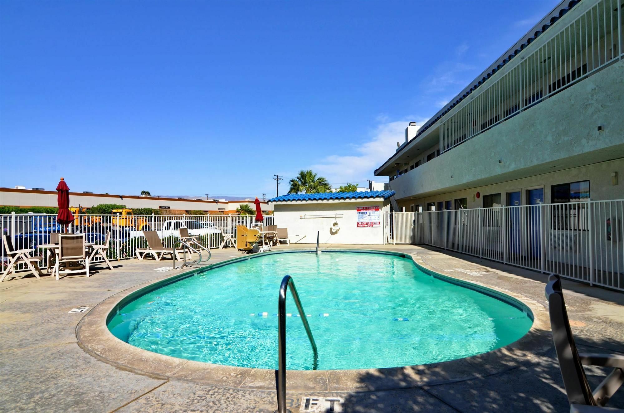 Motel 6-North Palm Springs, Ca - North Экстерьер фото